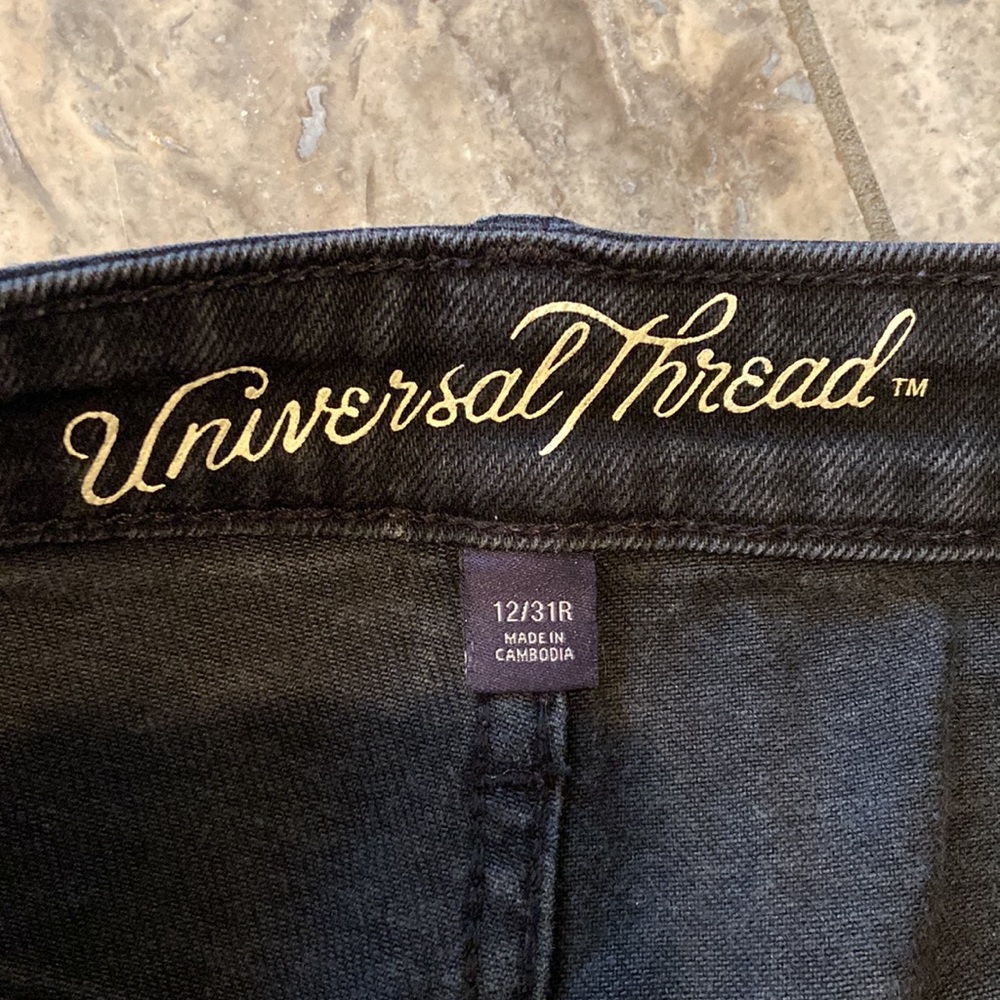 Universal Thread High Rise Slim Straight Jeans - Picture 4 of 5